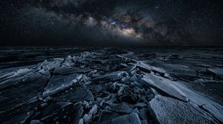 Horizonte de Lluvia de errantes (unos pasan, otros se quedan), escena (recreación con IA, imagen 3)